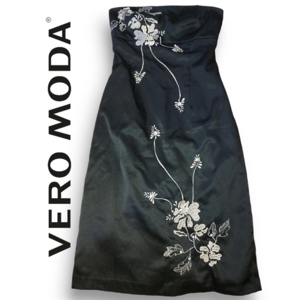 Vero Moda Silky Embroidered Dress